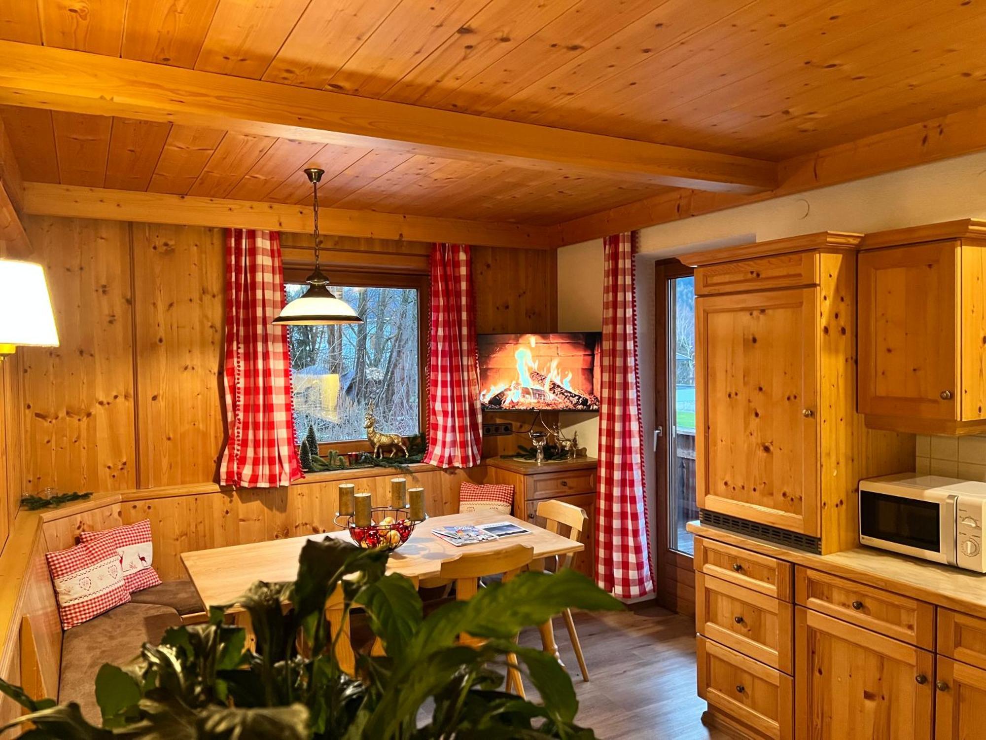 Ferienwohnung Platzhirsch Panorama View Balkon, Gartensauna, Garten, Grillplatz Stumm Exterior foto
